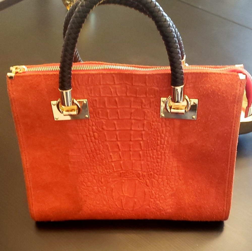 Scola Leather New Yorker handbag💎👜
